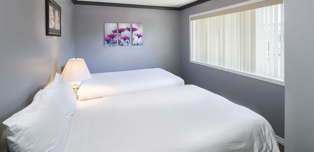 Tiki Shores Inn & Suites Penticton Dış mekan fotoğraf